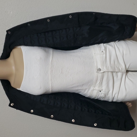 Michael Kors, Size M, Color Black. - Picture 4 of 6